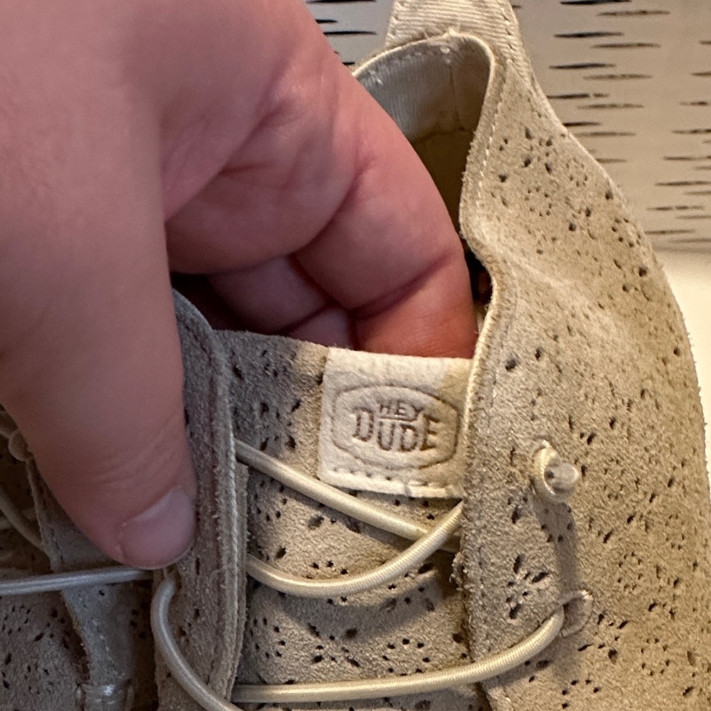 Hey Dude Beige Moccasins - Picture 2 of 14